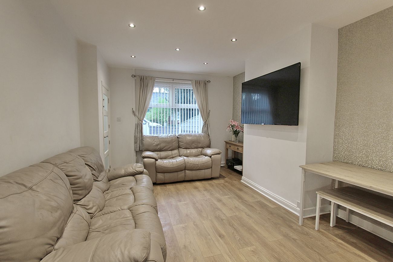 Images for Dudley Avenue, Whitefield, M45
