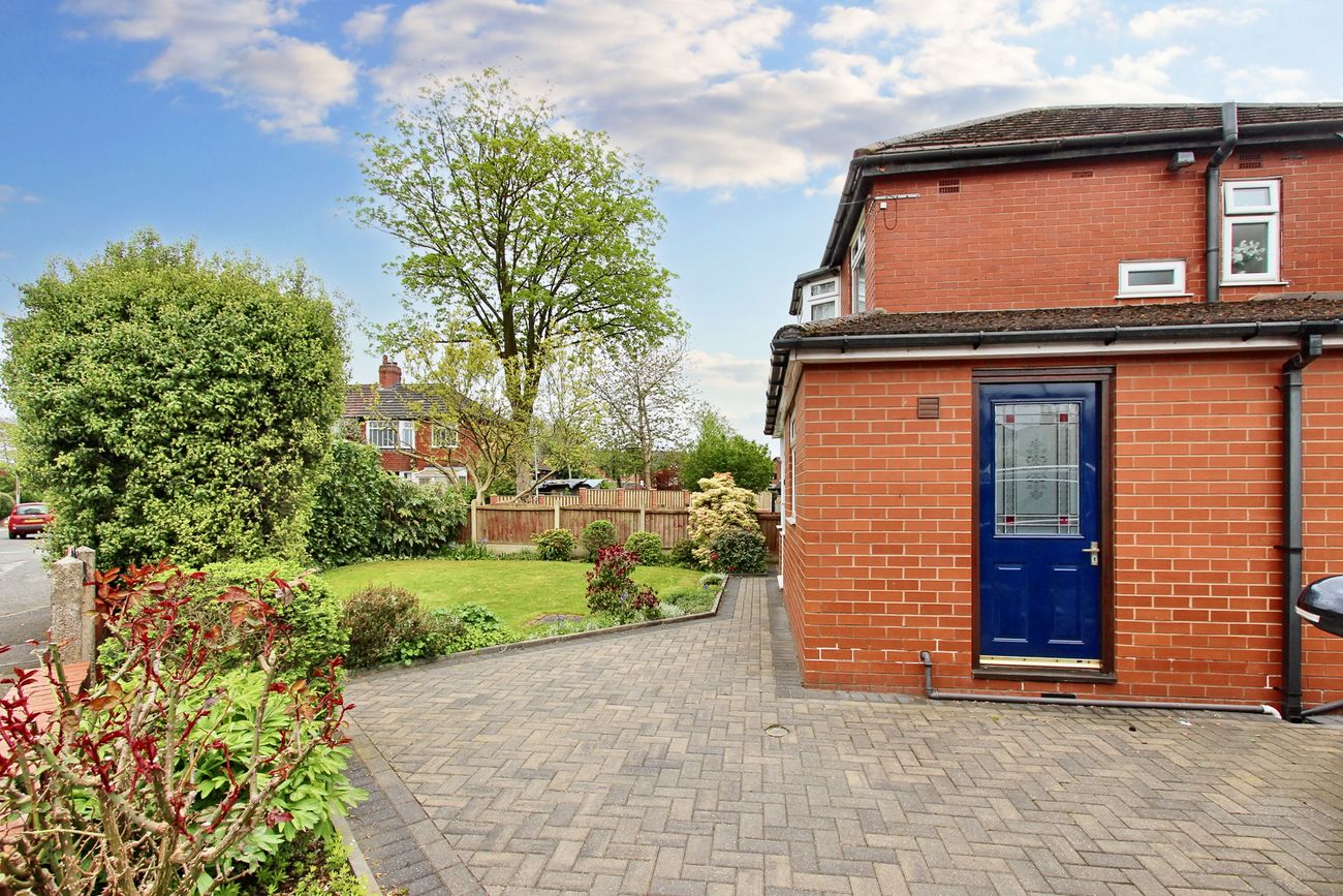 Images for Beech Avenue, Whitefield, M45