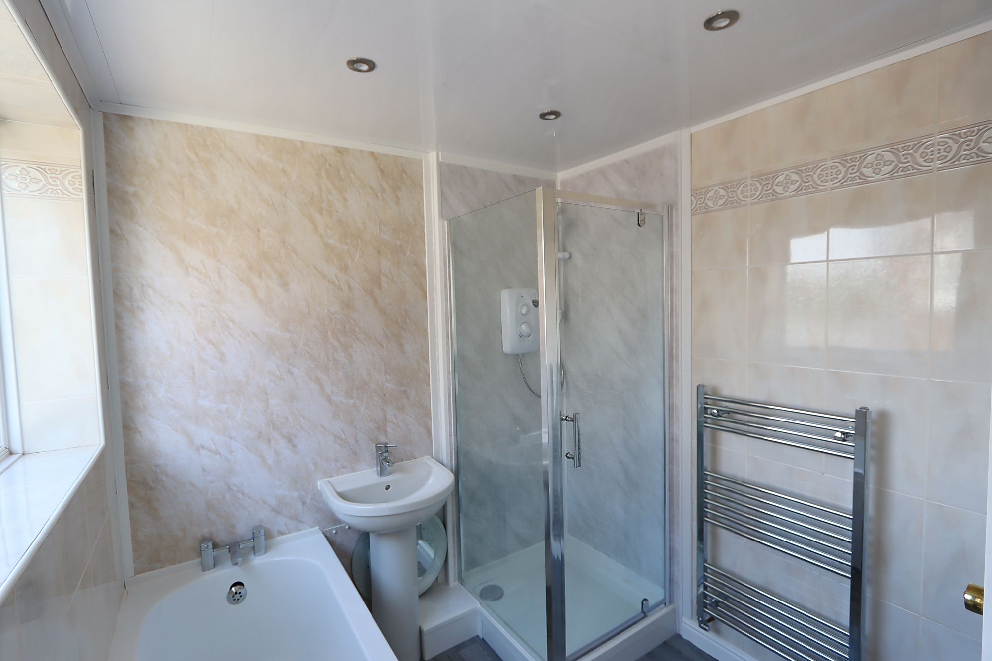 Images for Peveril Close, Whitefield, M45