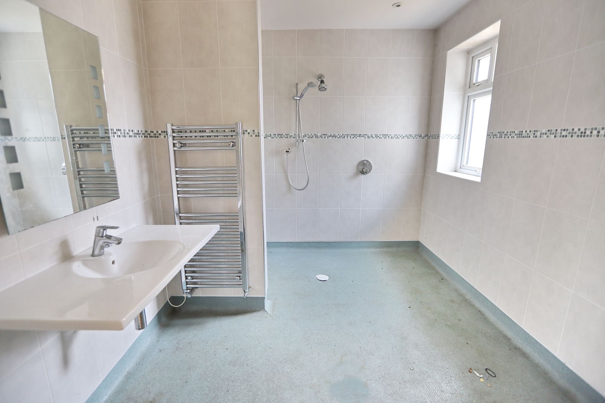 Images for Ferndale Avenue, Whitefield, M45