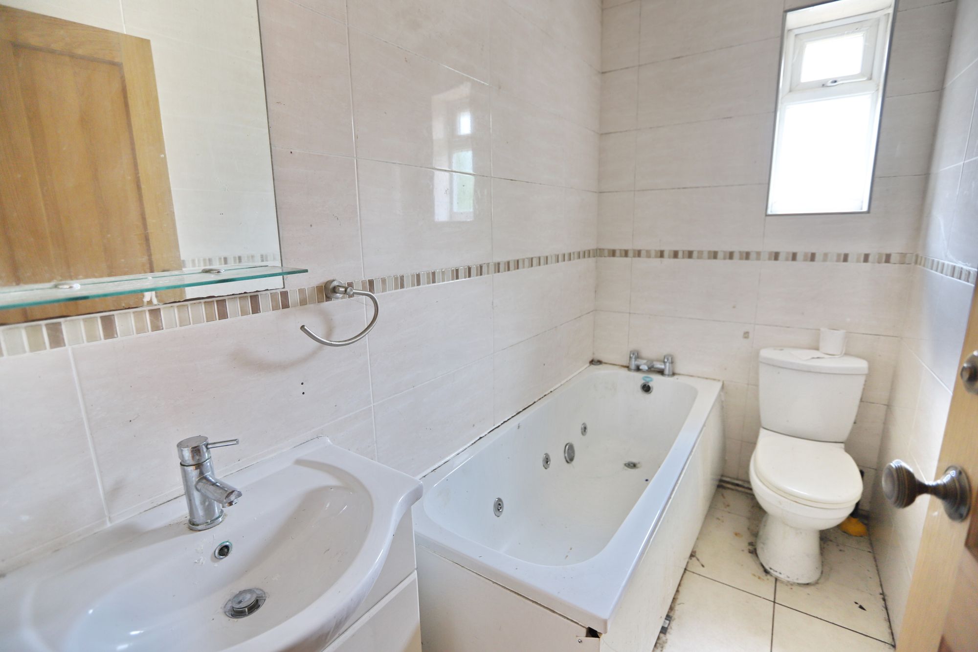 Images for Ferndale Avenue, Whitefield, M45