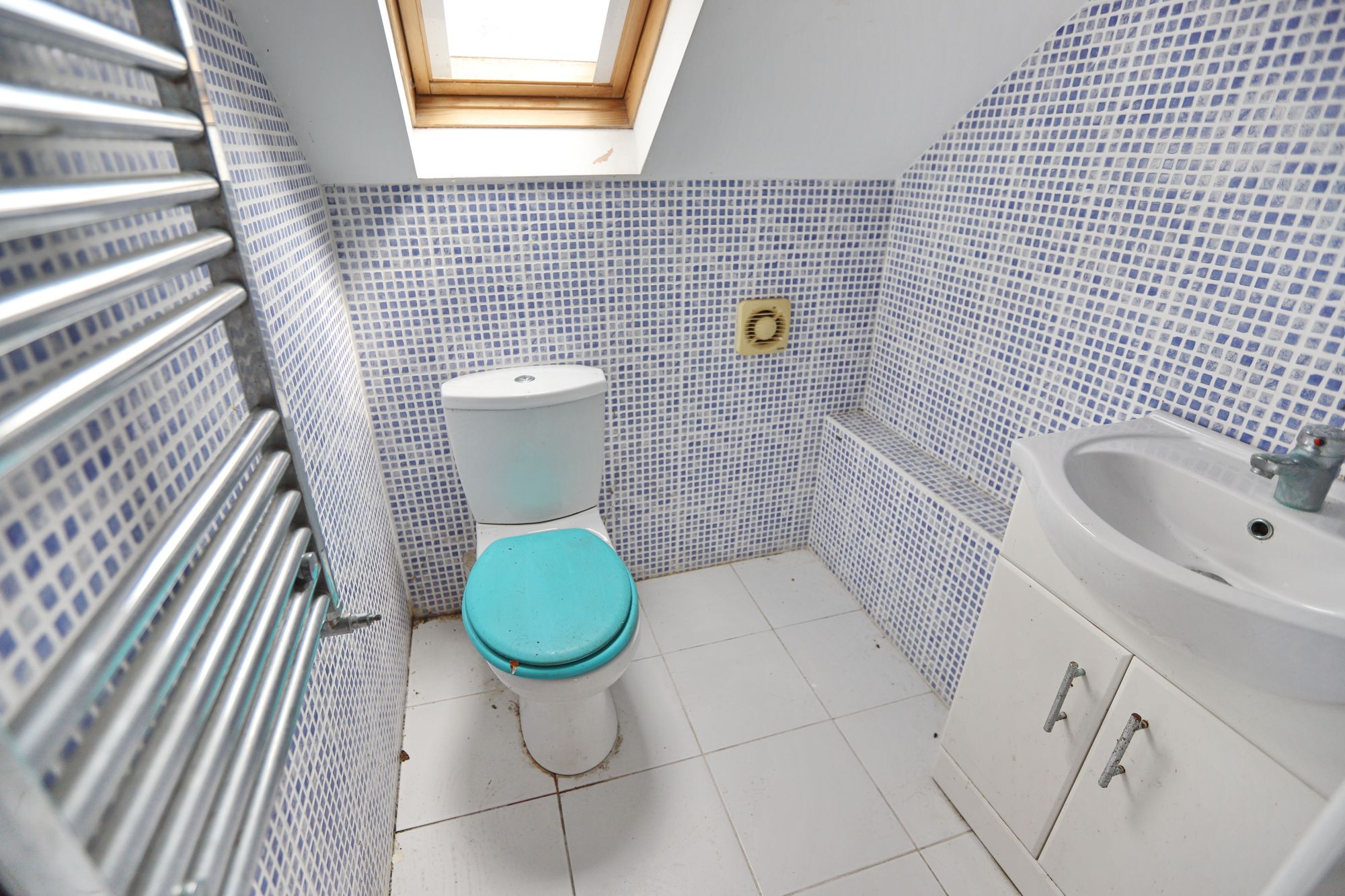 Images for Ferndale Avenue, Whitefield, M45