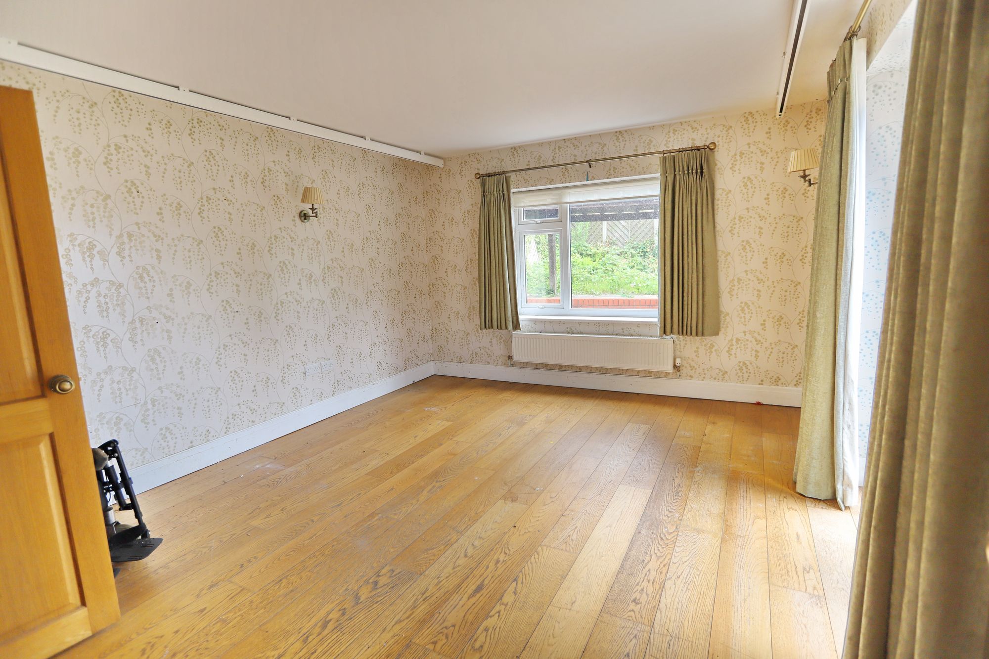 Images for Ferndale Avenue, Whitefield, M45