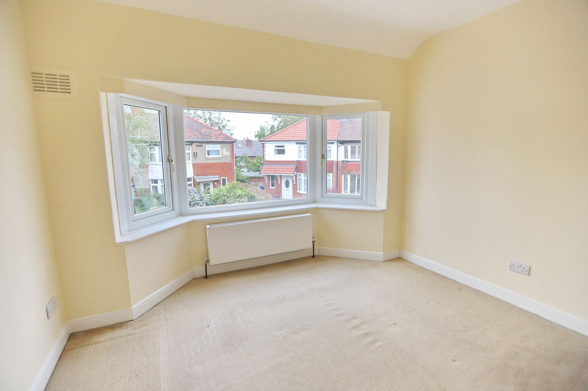 Images for Berwick Avenue, Whitefield, M45