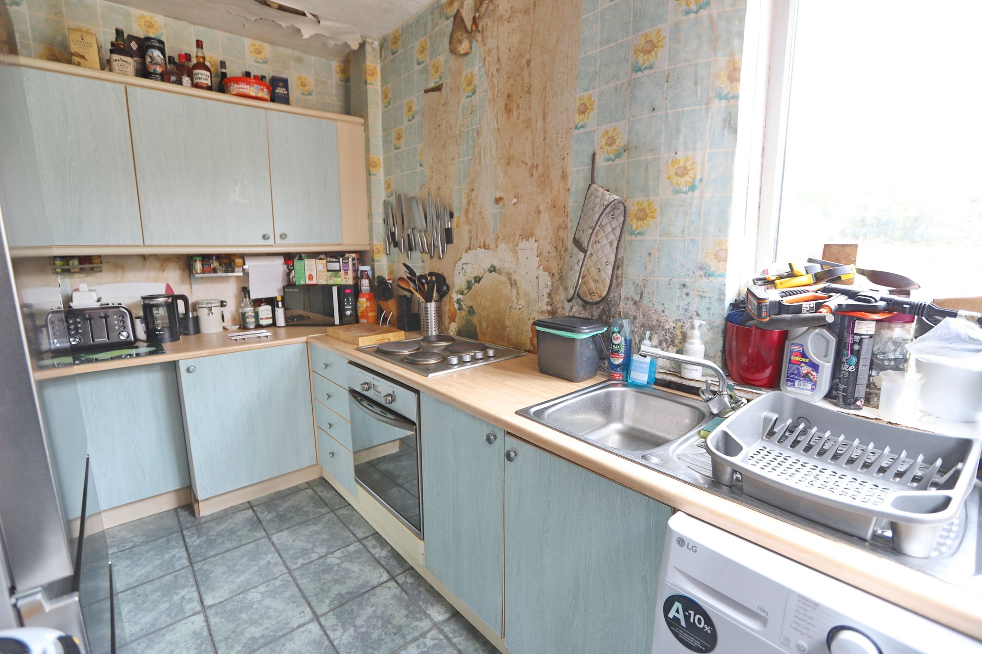 Images for Kenilworth Avenue, Whitefield, M45