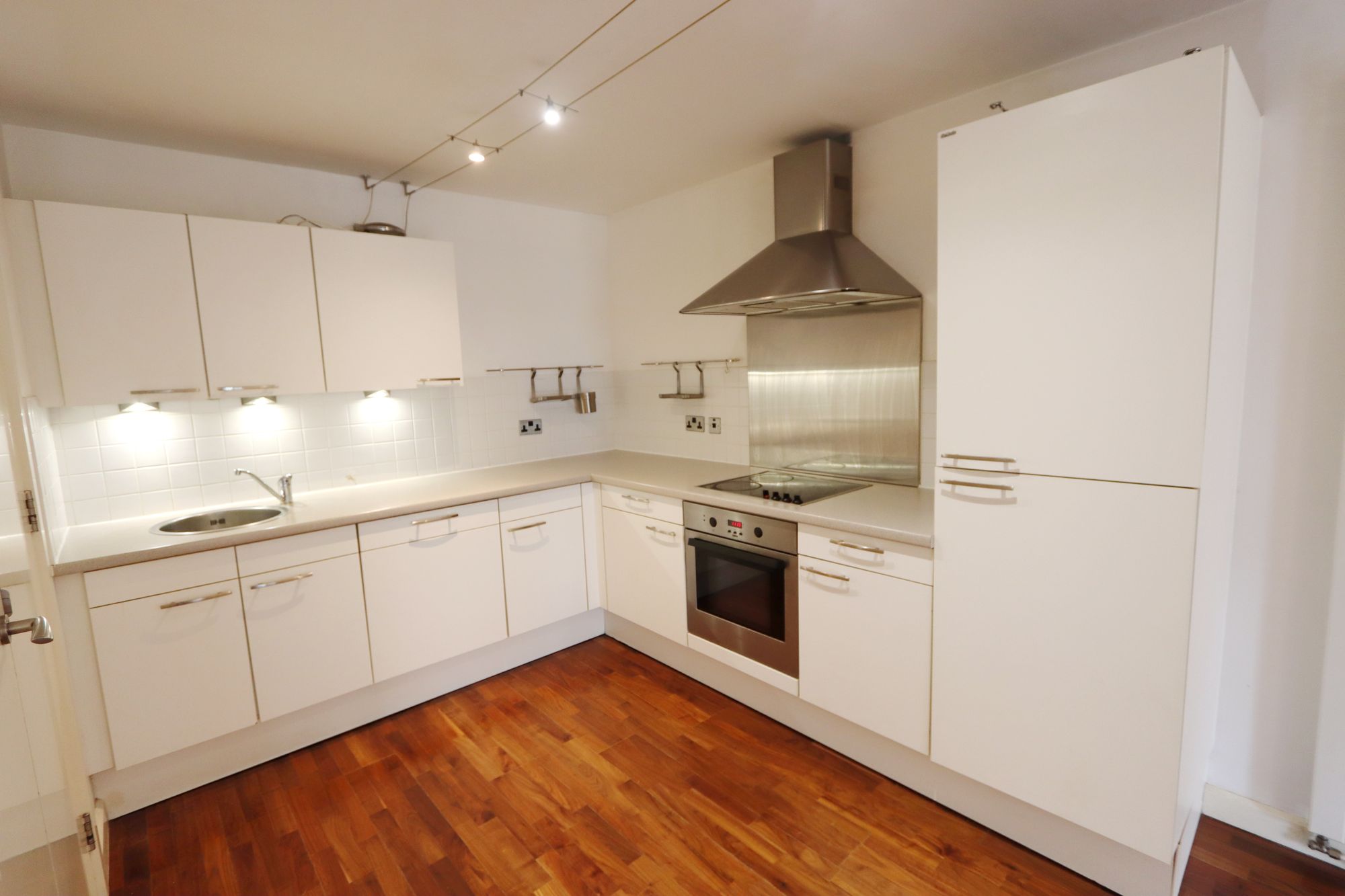 Images for Longfield Centre, Prestwich, M25