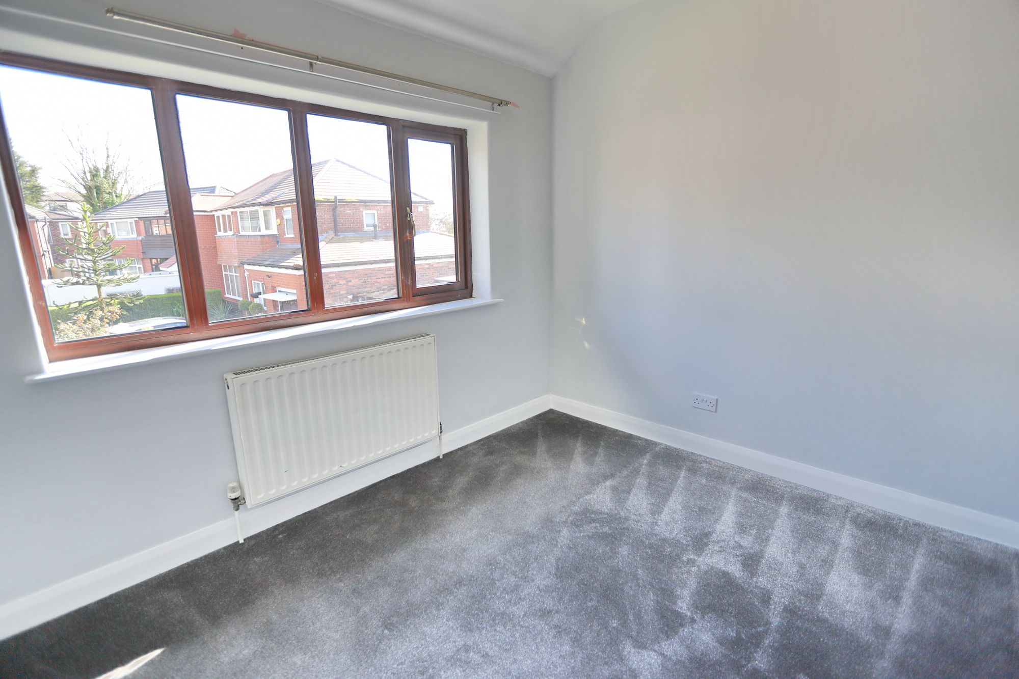 Images for Thatch Leach Lane, Whitefield, M45