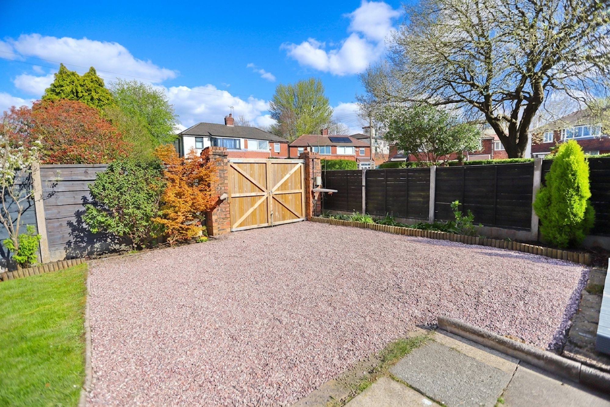 Images for Thatch Leach Lane, Whitefield, M45