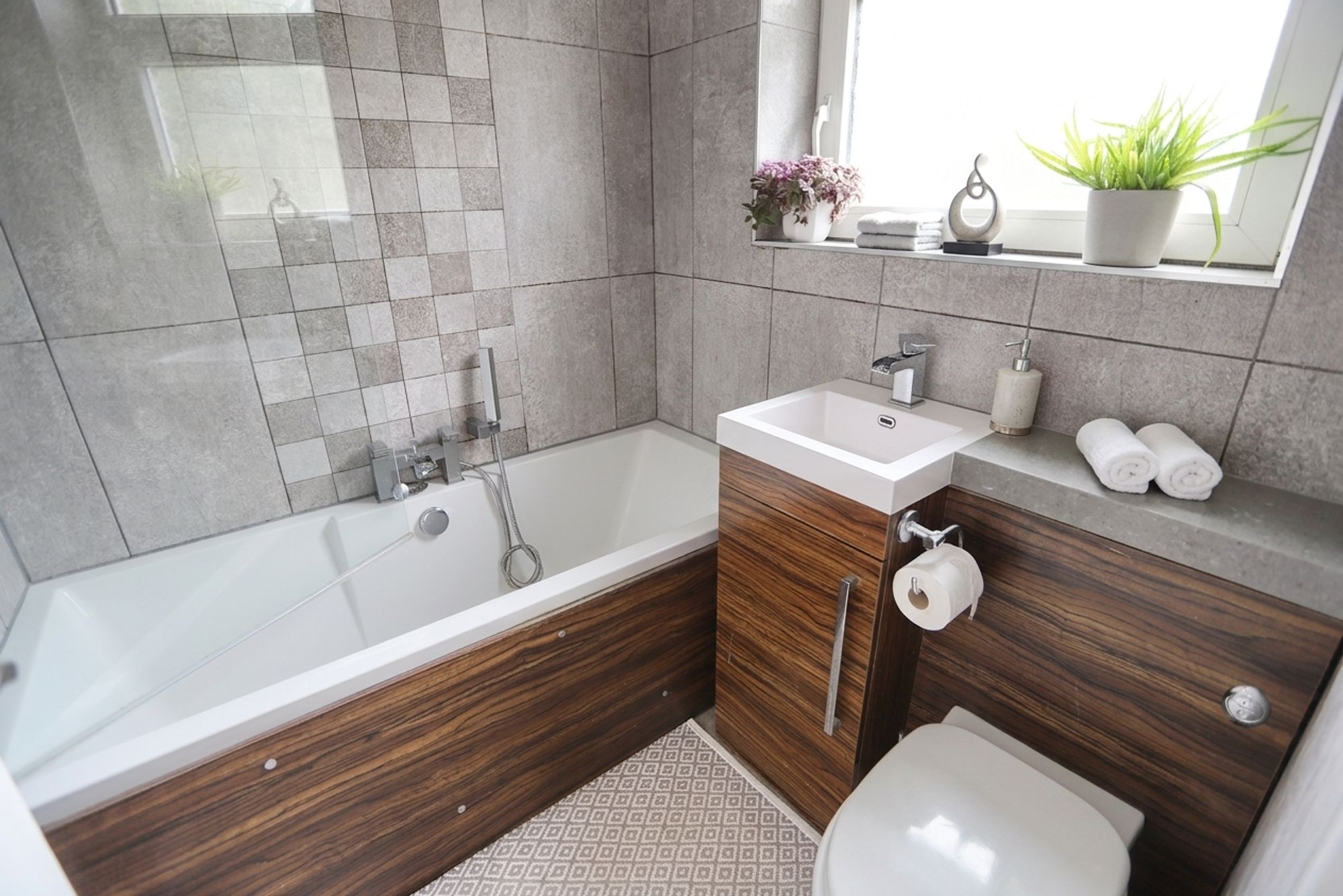 Images for Birch Avenue, Whitefield, M45