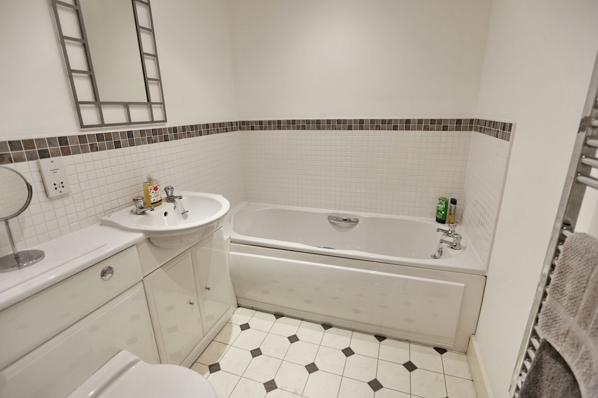Images for Bury Old Road, Whitefield, M45