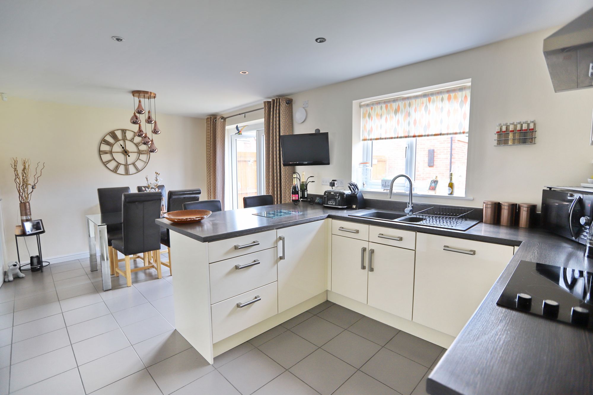 Images for Gate Lane, Radcliffe, M26