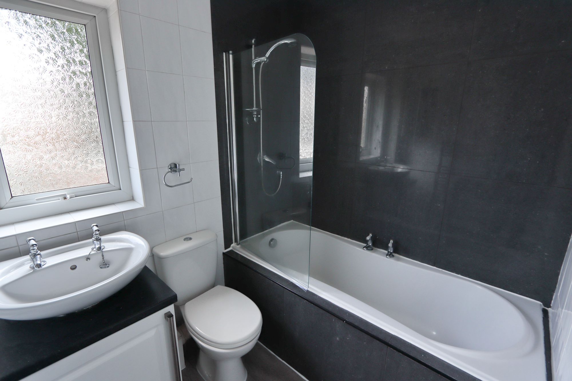 Images for Holly Fold, Whitefield, M45