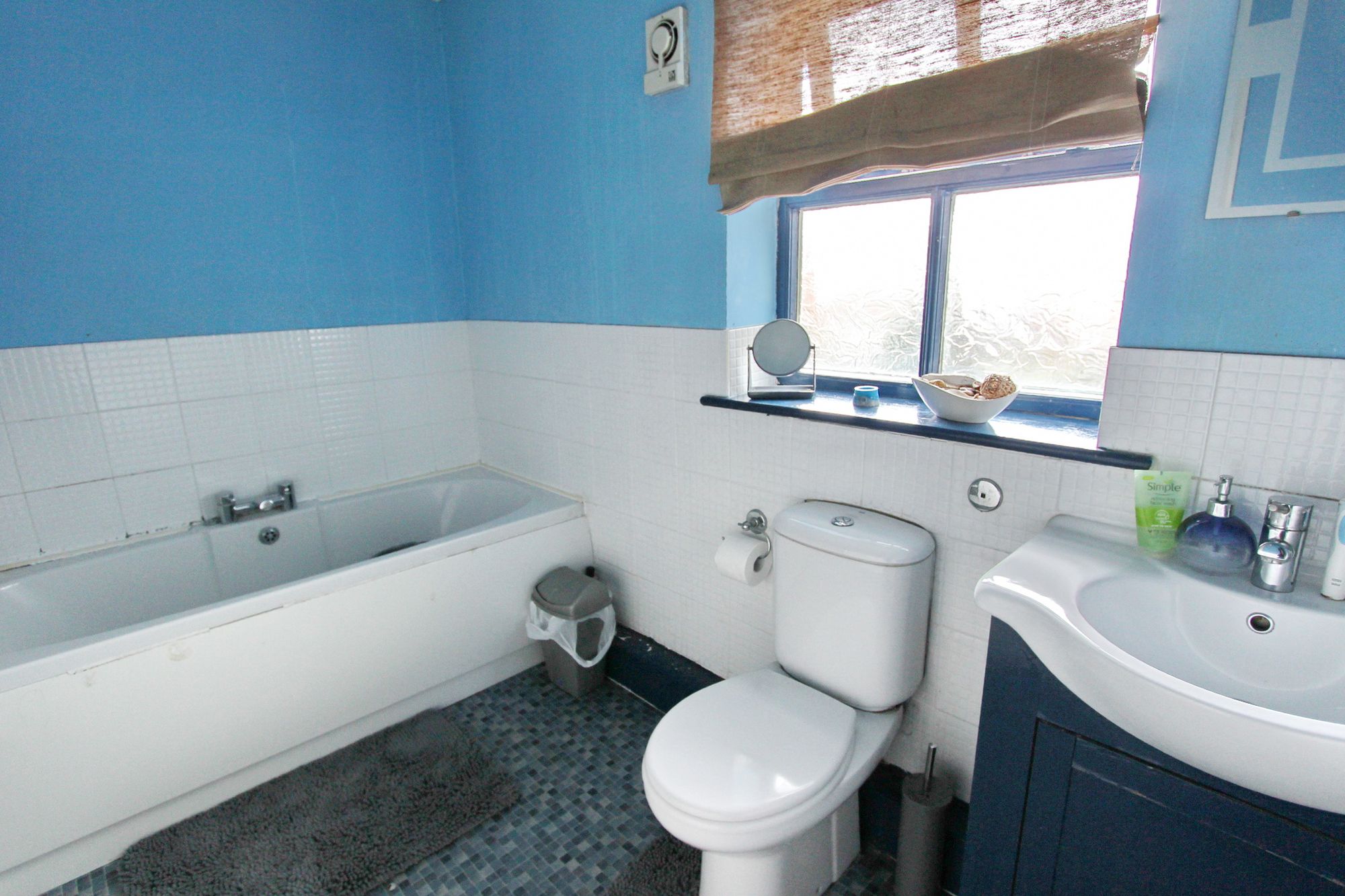 Images for Waterdale Drive, Whitefield, M45