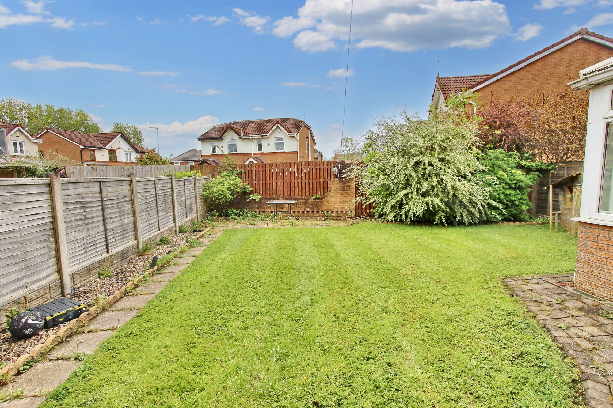 Images for Waterdale Drive, Whitefield, M45