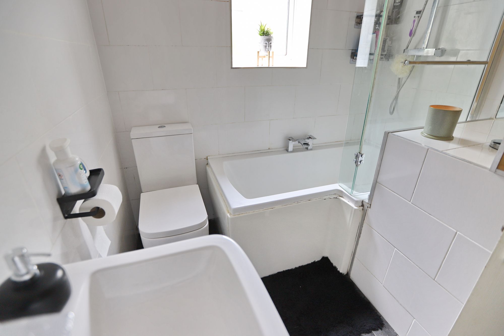 Images for Moss Lane, Whitefield, M45