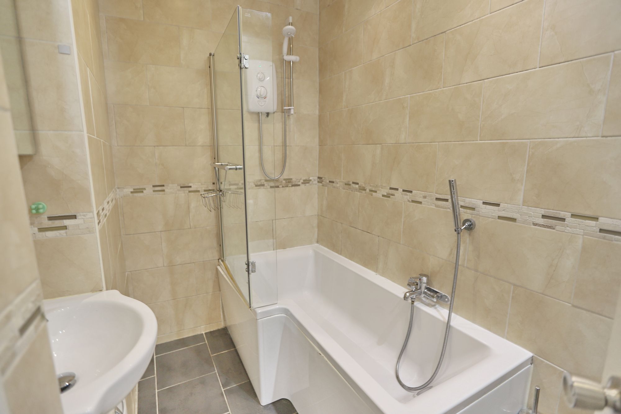 Images for Higher Lane, Whitefield, M45