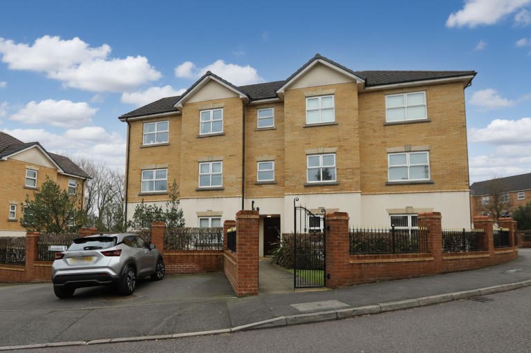 View Full Details for Hampstead Drive, Whitefield, M45