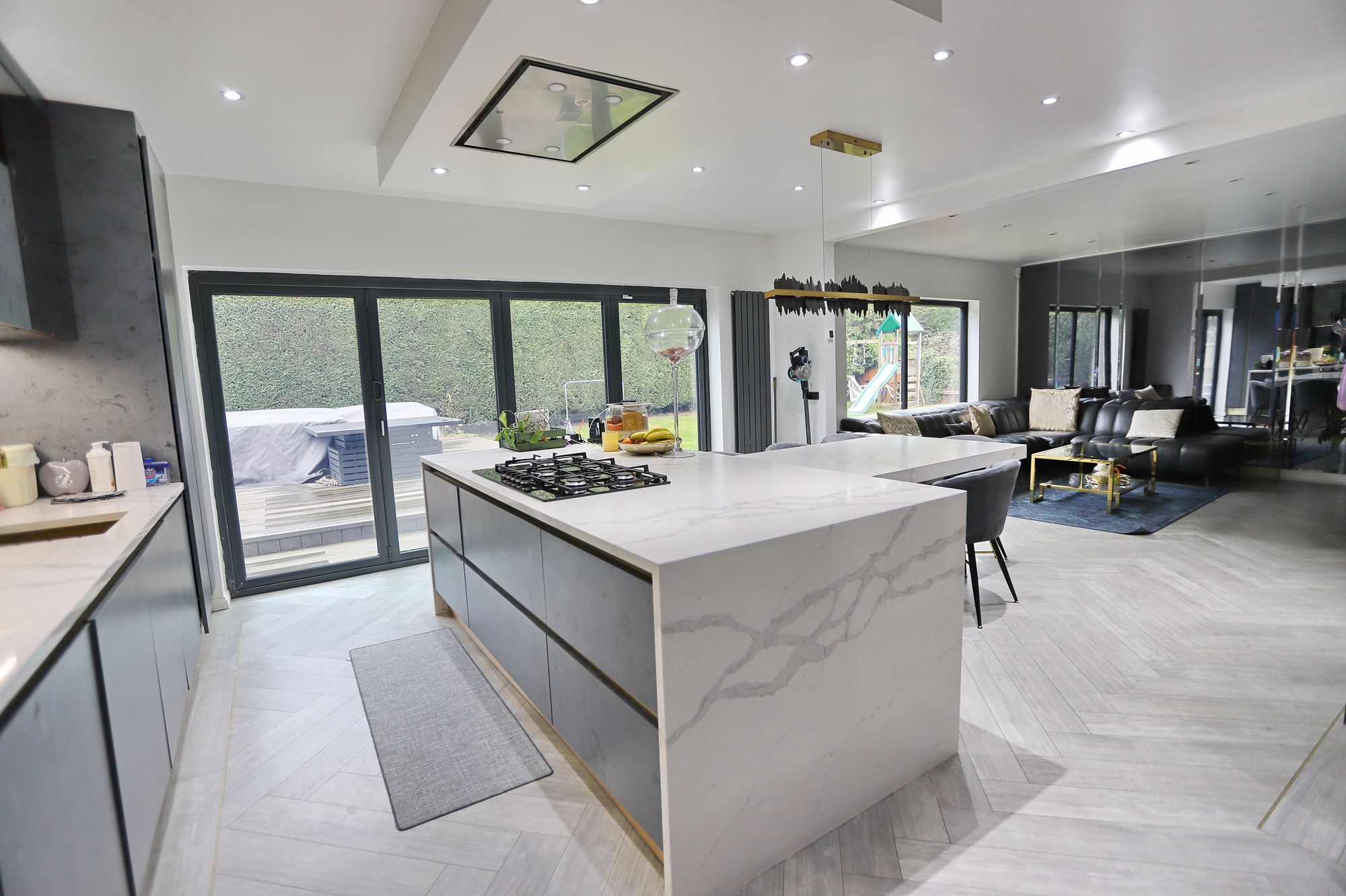 Images for Wentworth Avenue, Whitefield, M45