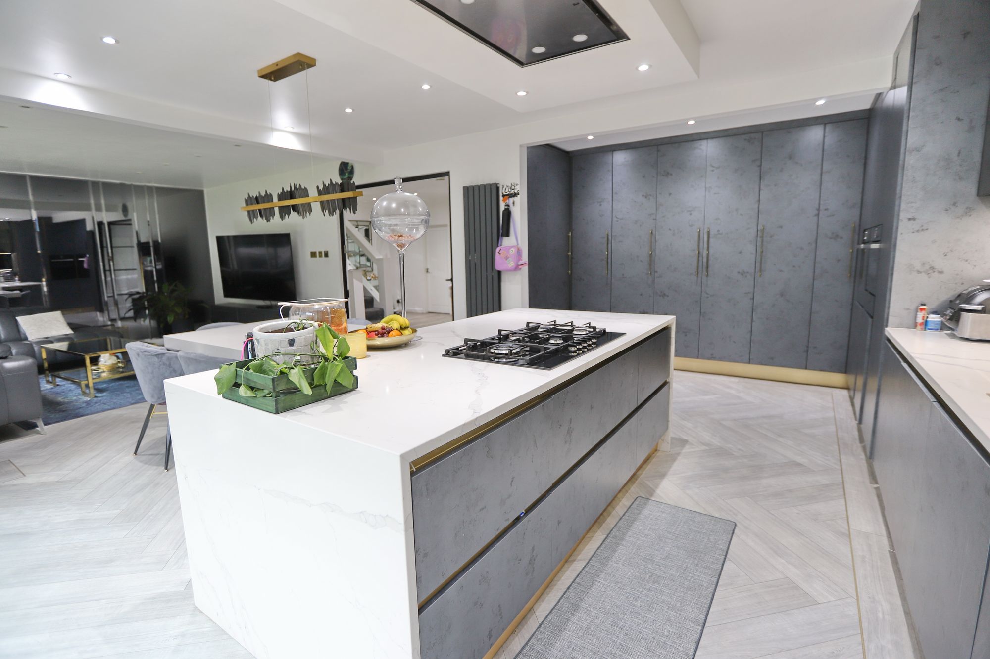 Images for Wentworth Avenue, Whitefield, M45