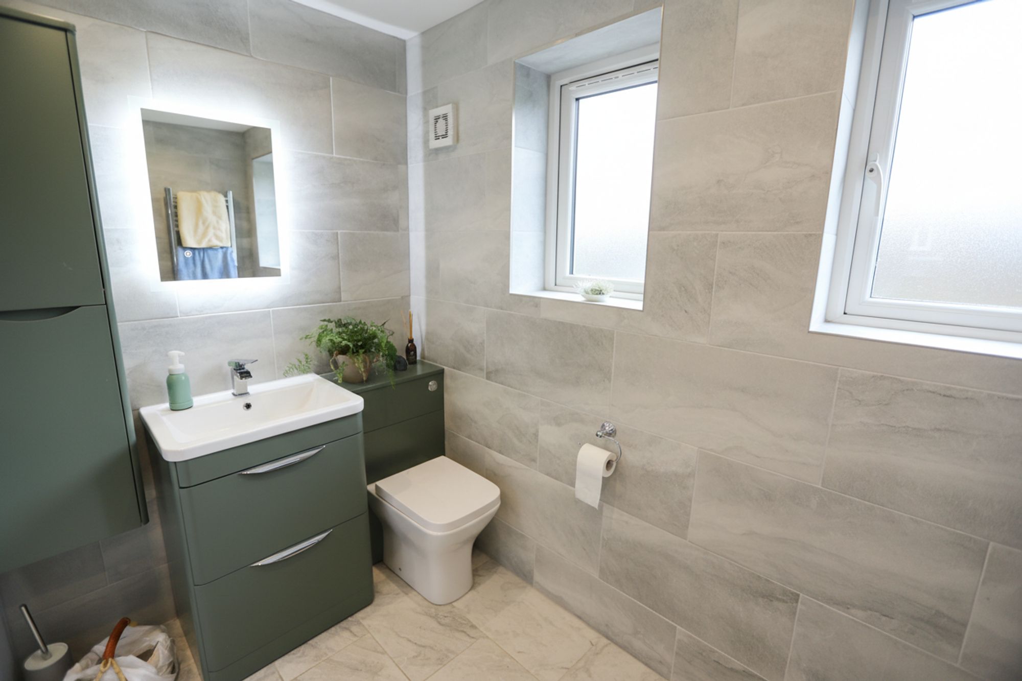 Images for Wingate Drive, Whitefield, M45