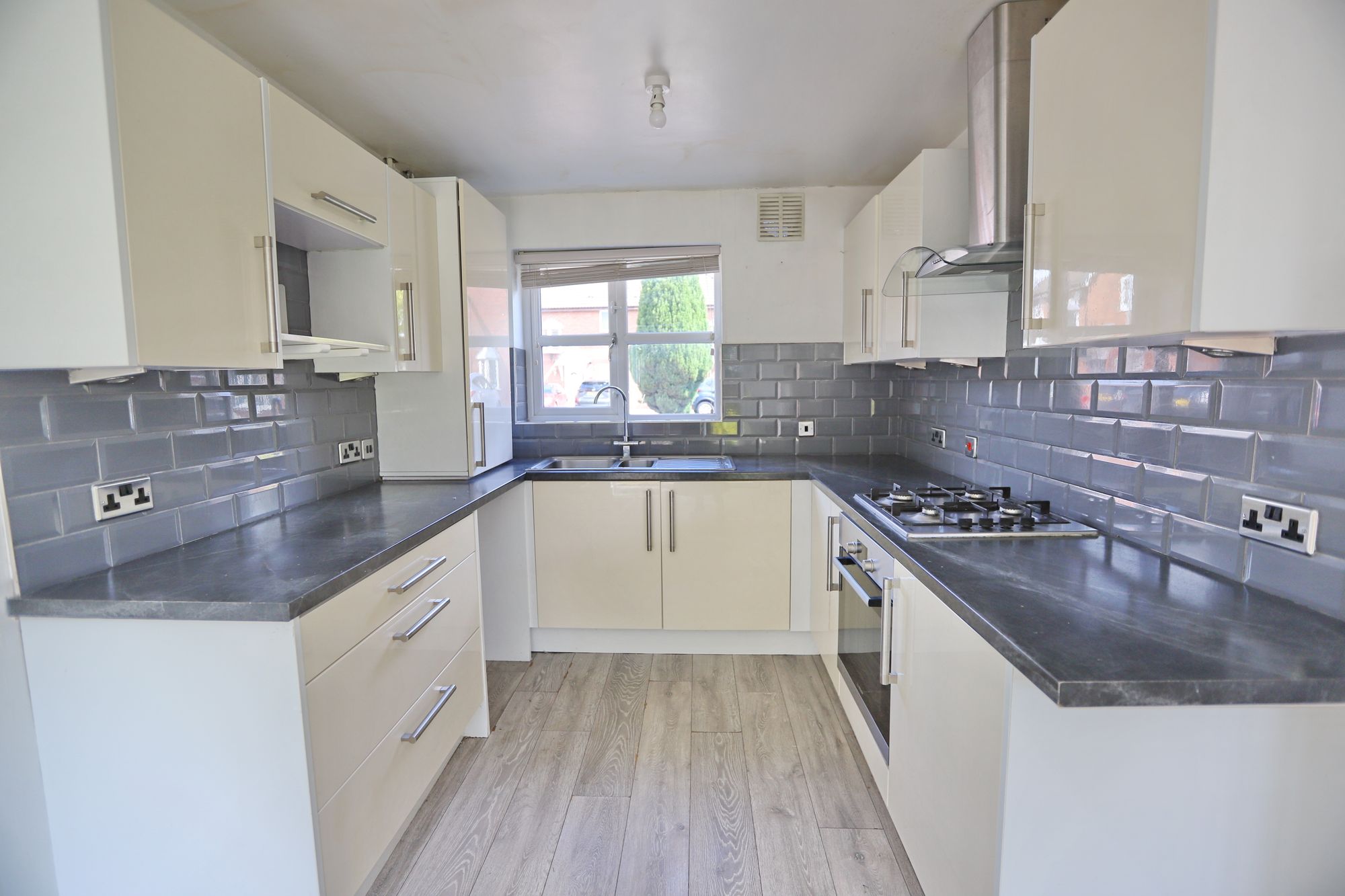 Images for Tweedsdale Close, Whitefield, M45
