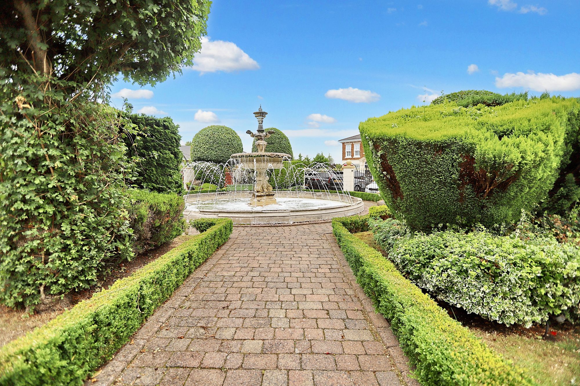 Images for Ringley Chase, Whitefield, M45