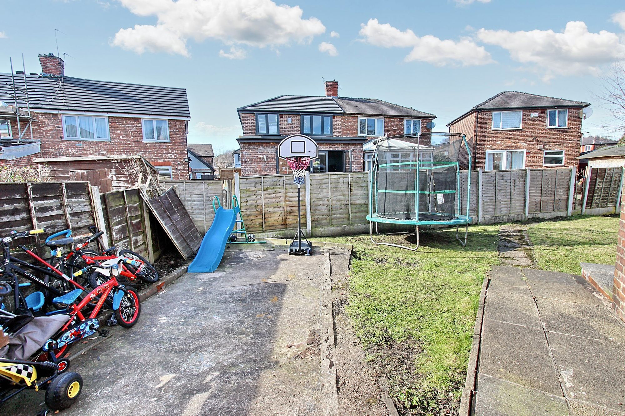 Images for Cotswold Close, Prestwich, M25