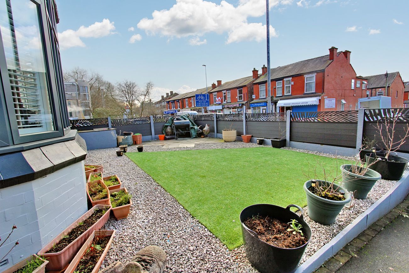 Images for Bury Old Road, Prestwich, M25