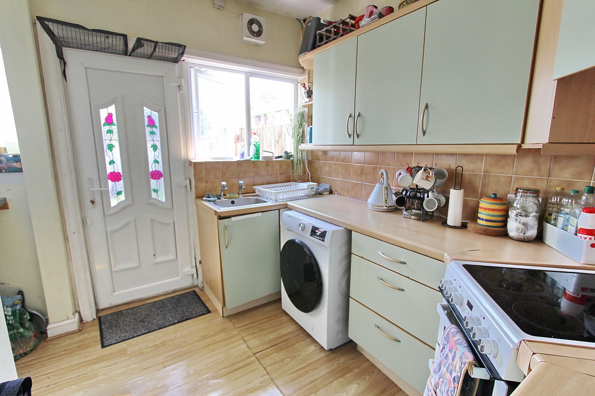 Images for Argyle Avenue, Whitefield, M45