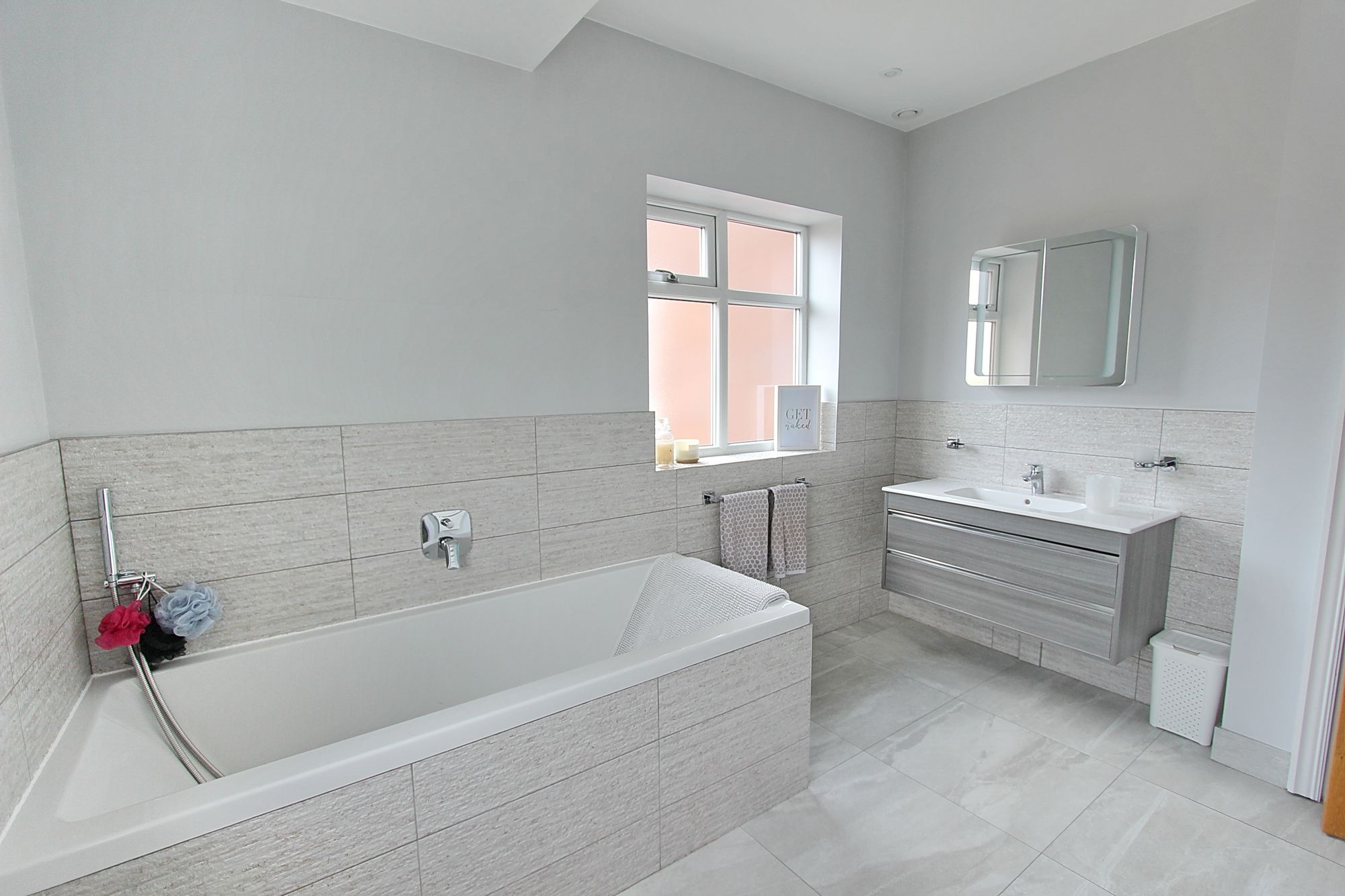 Images for Hilton Lane, Prestwich, M25