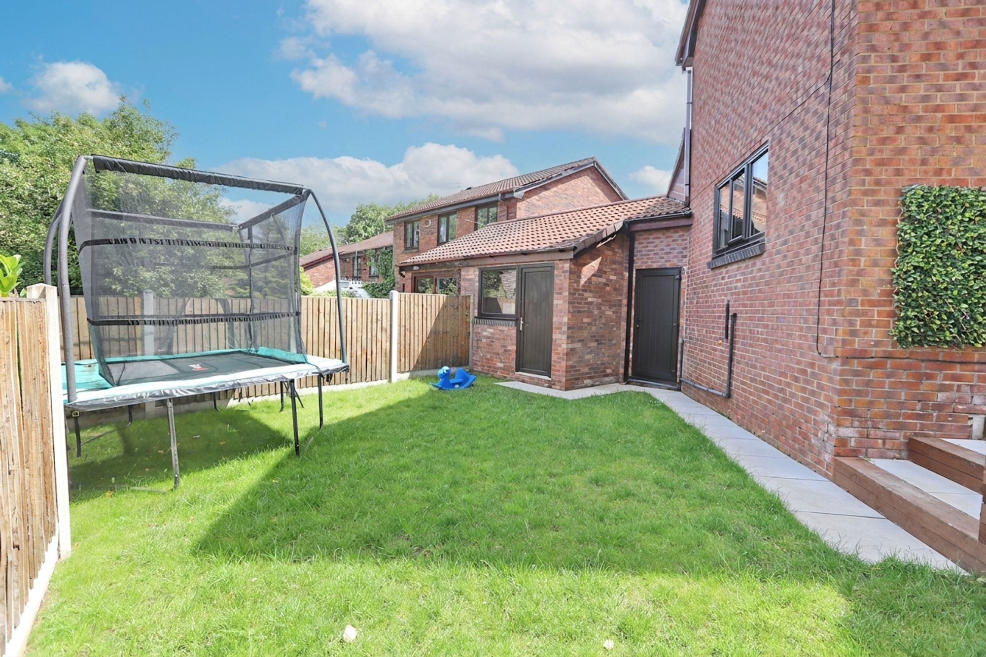 Images for Hamilton Close, Prestwich, M25
