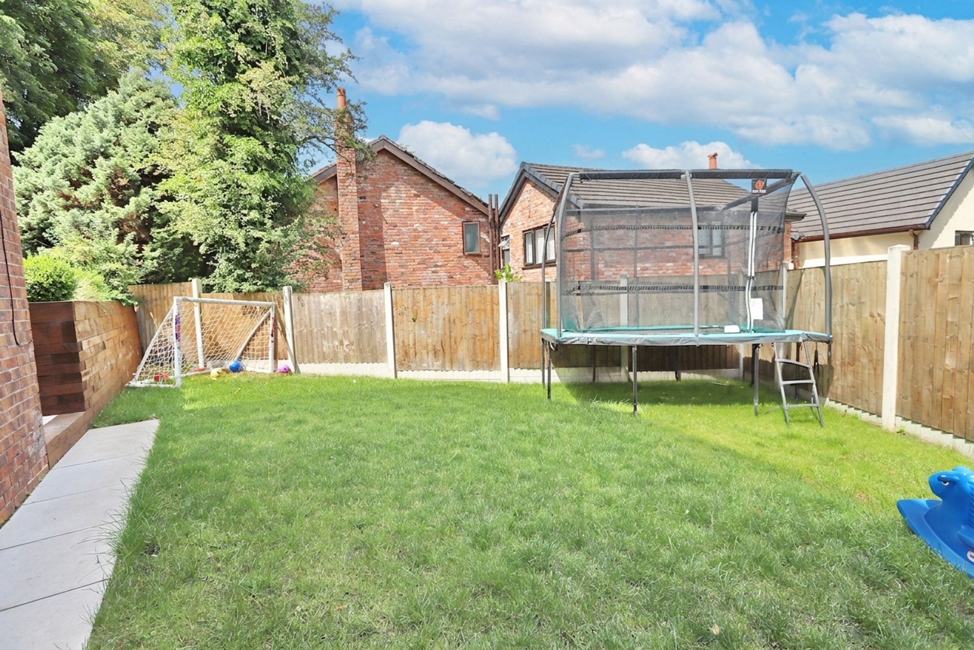 Images for Hamilton Close, Prestwich, M25