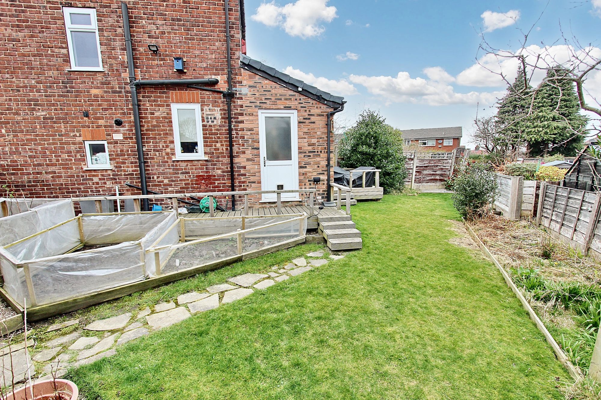 Images for Hilltop Avenue, Whitefield, M45