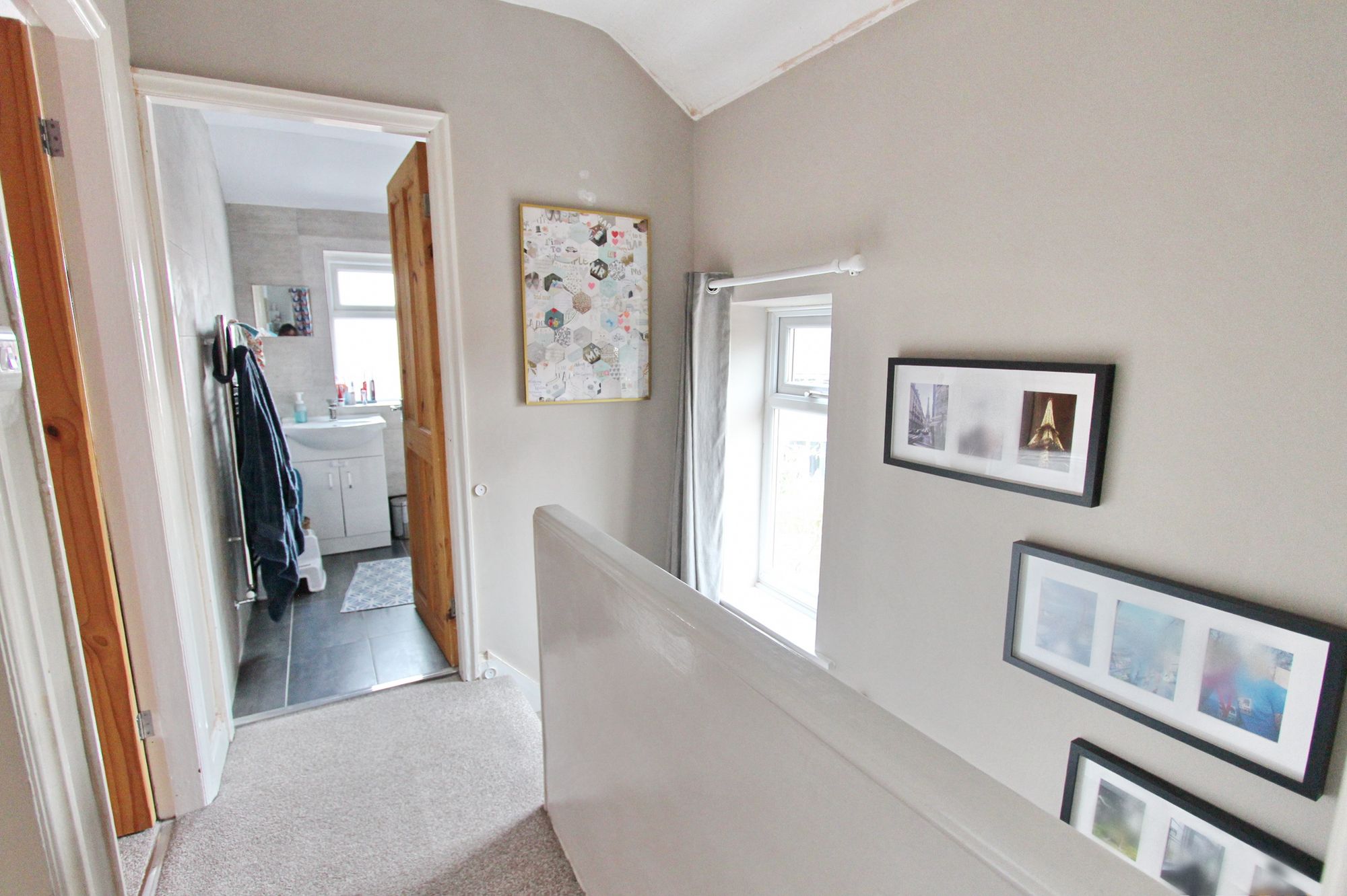 Images for Hilltop Avenue, Whitefield, M45
