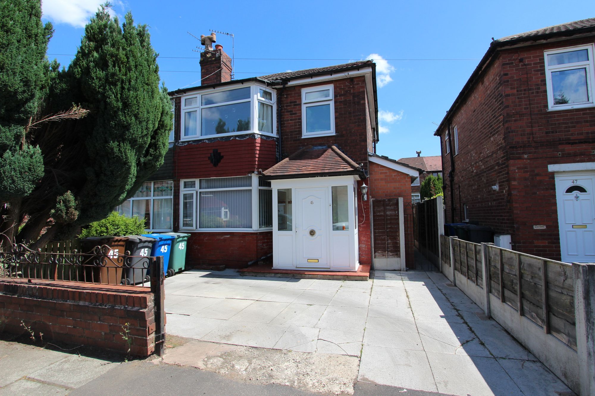 Images for Maple Avenue, Whitefield, M45