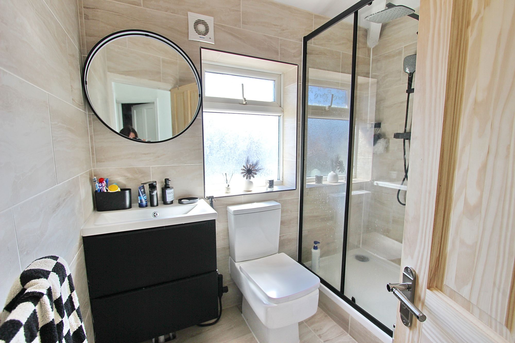 Images for Windsor Avenue, Whitefield, M45