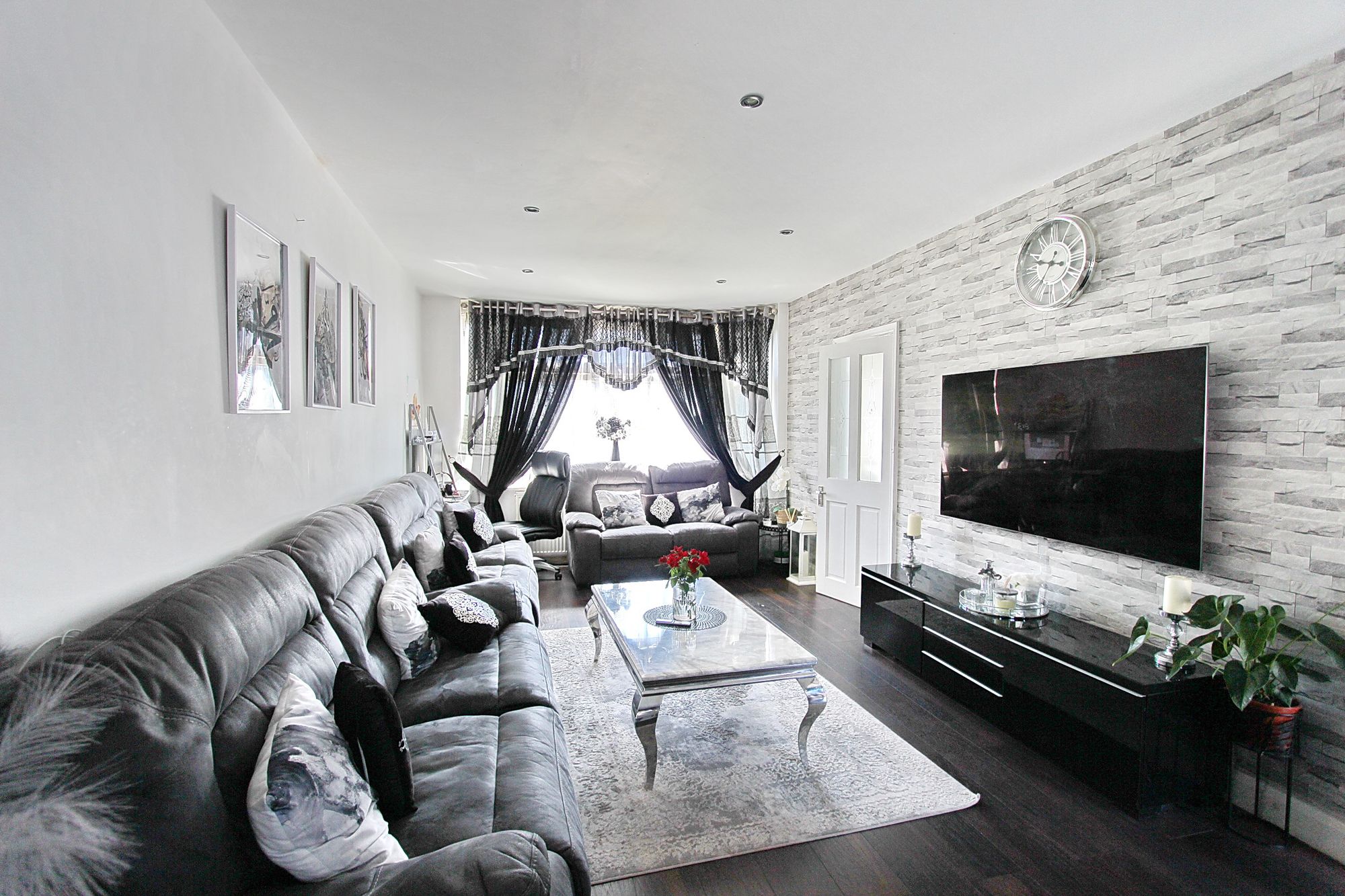 Images for Windsor Avenue, Whitefield, M45