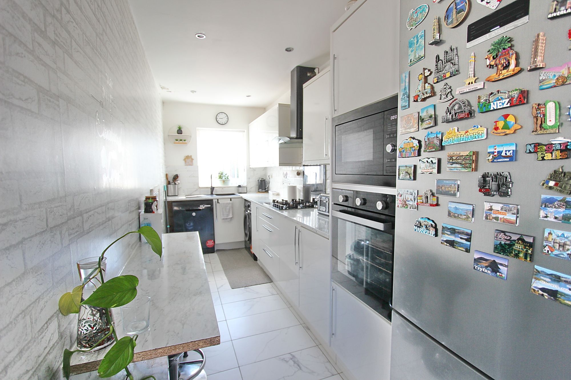 Images for Windsor Avenue, Whitefield, M45