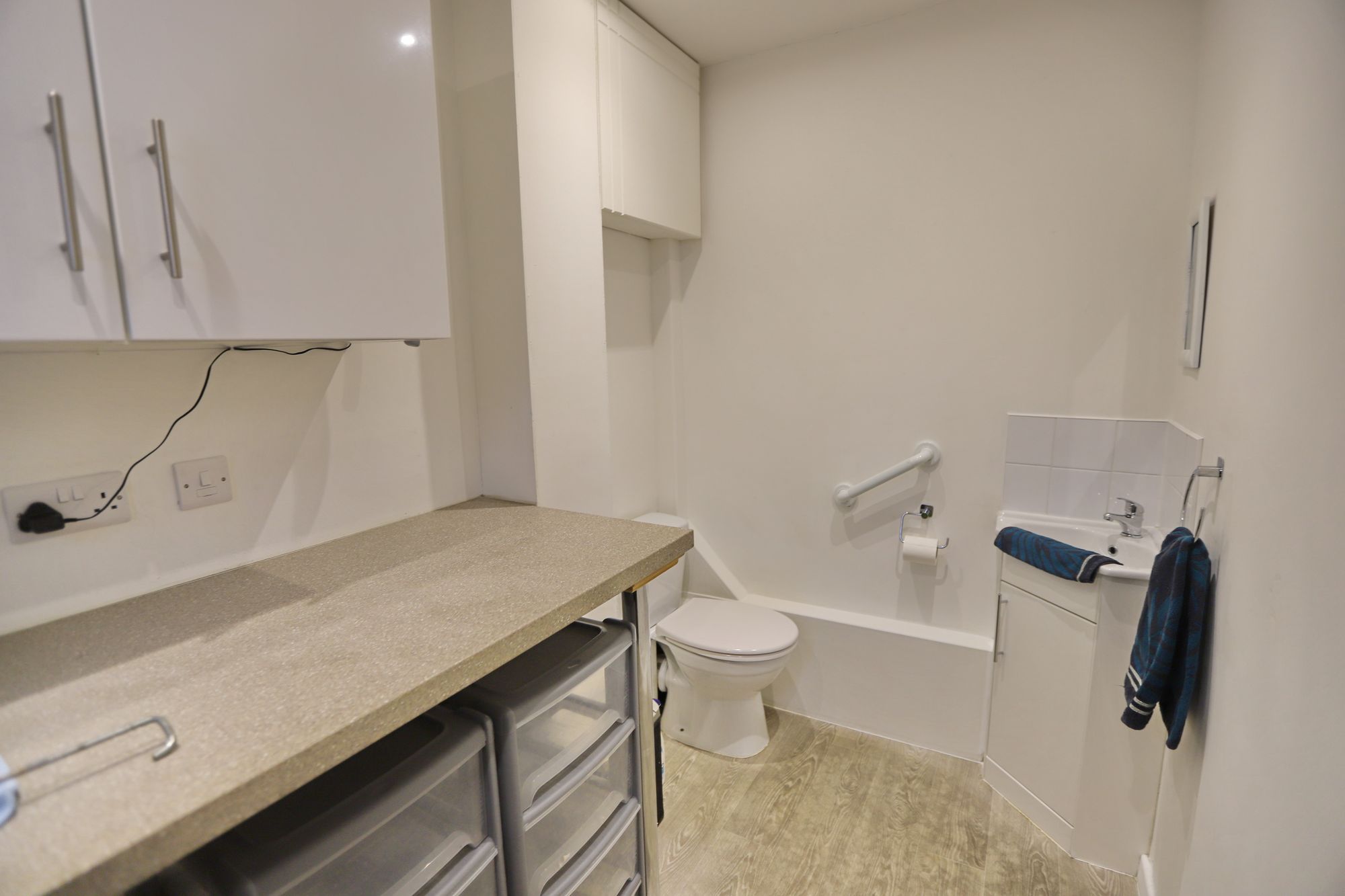 Images for Frankton Road, Whitefield, M45