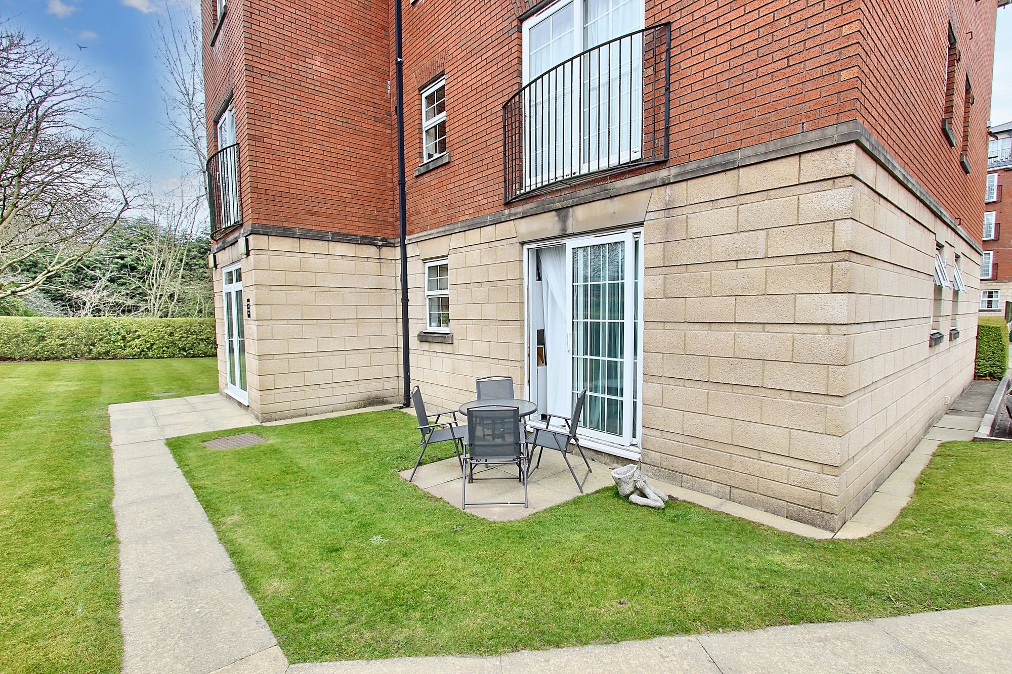 Images for Higher Lane, Whitefield, M45