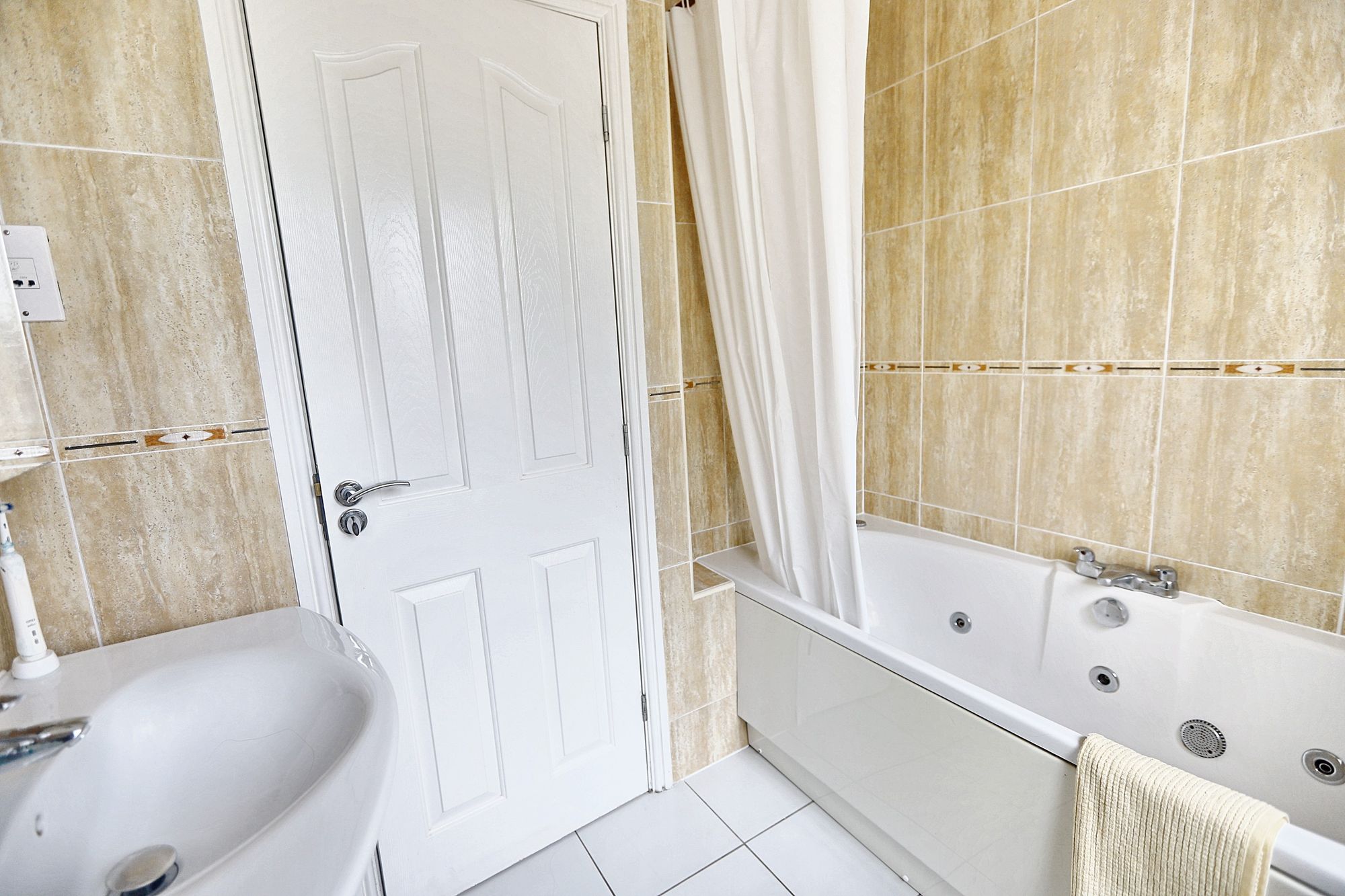 Images for Albert Drive, Whitefield, M45