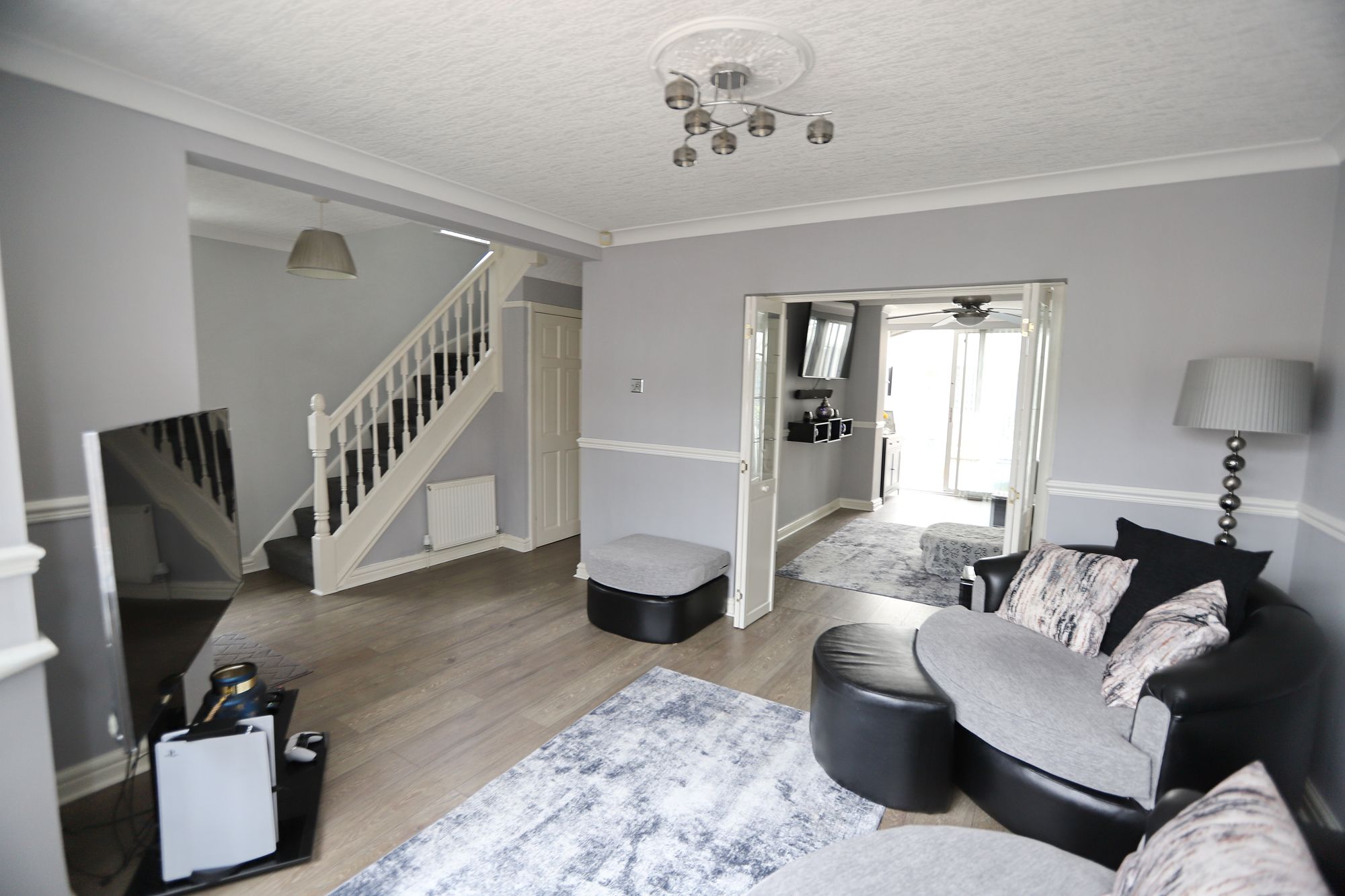 Images for Pine Avenue, Whitefield, M45