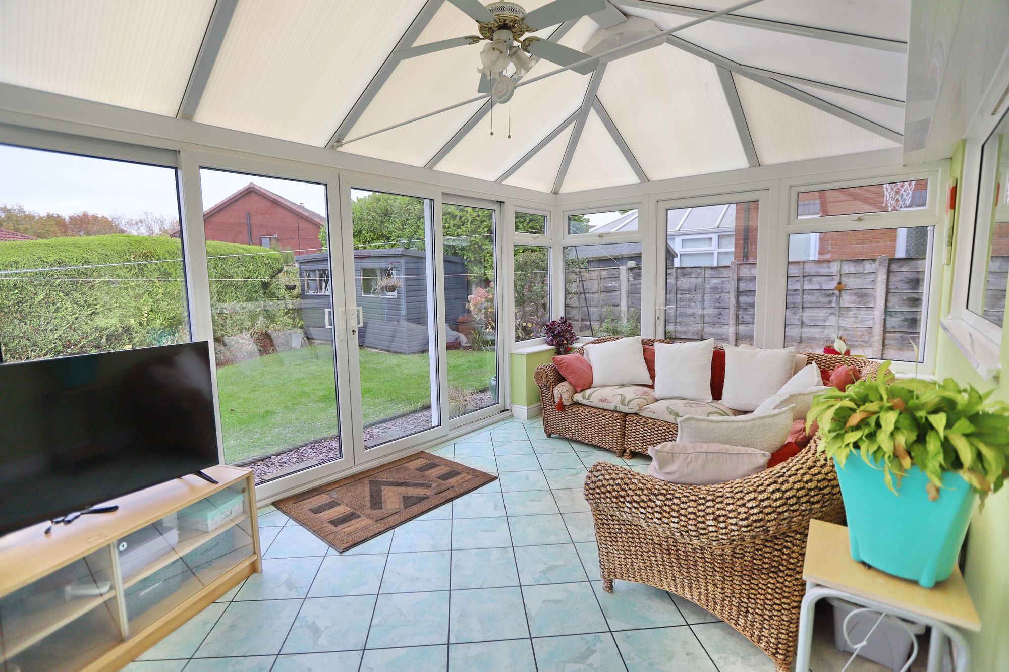 Images for Chapeltown Road, Radcliffe, M26