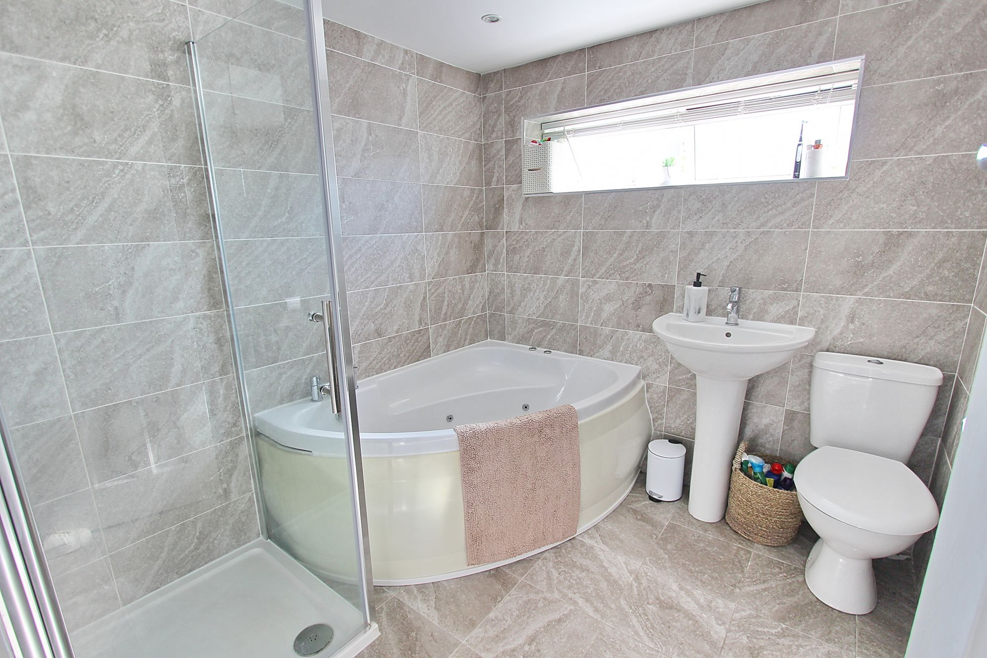 Images for Thorp Street, Whitefield, M45