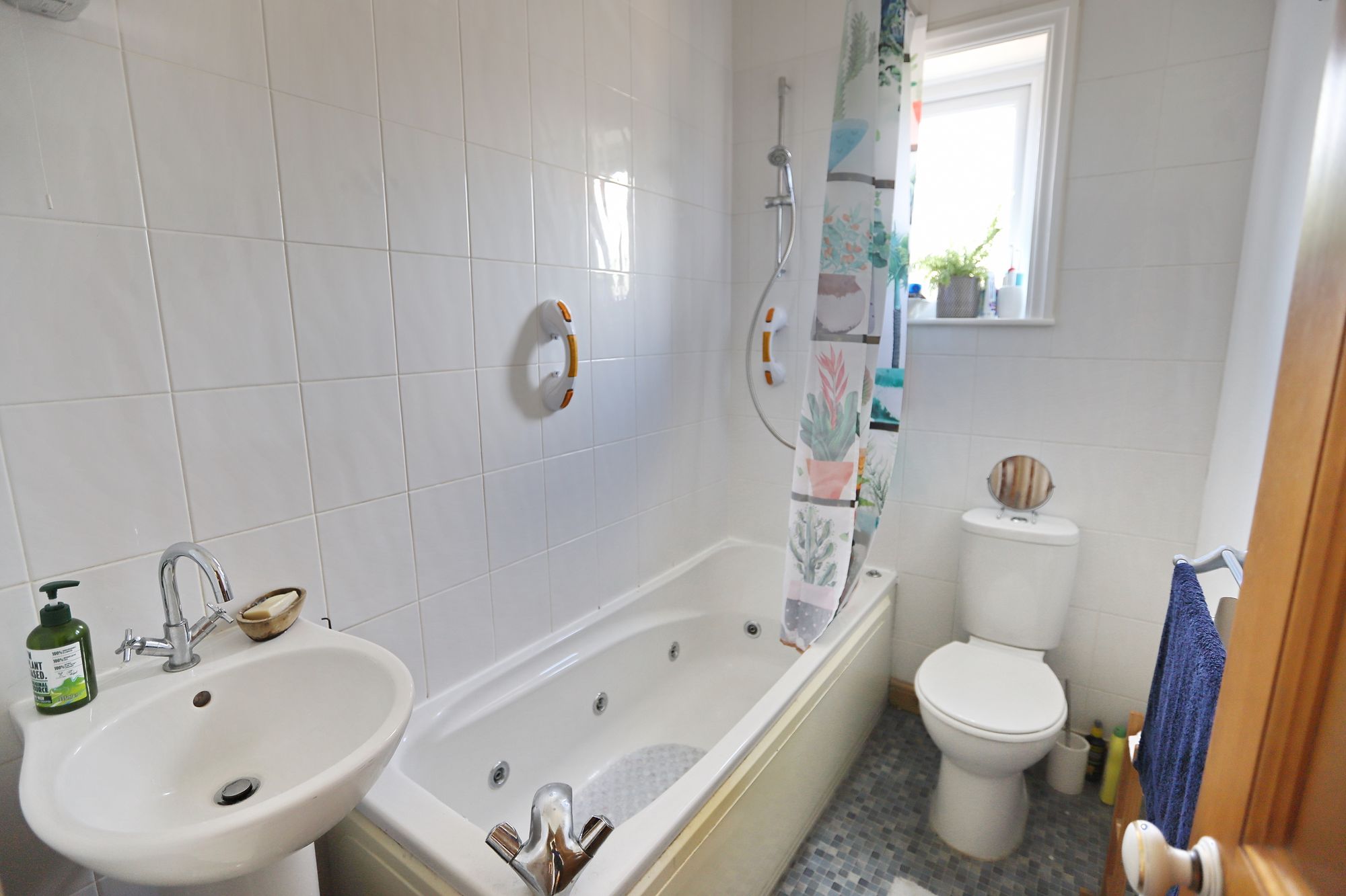 Images for Nipper Lane, Whitefield, M45