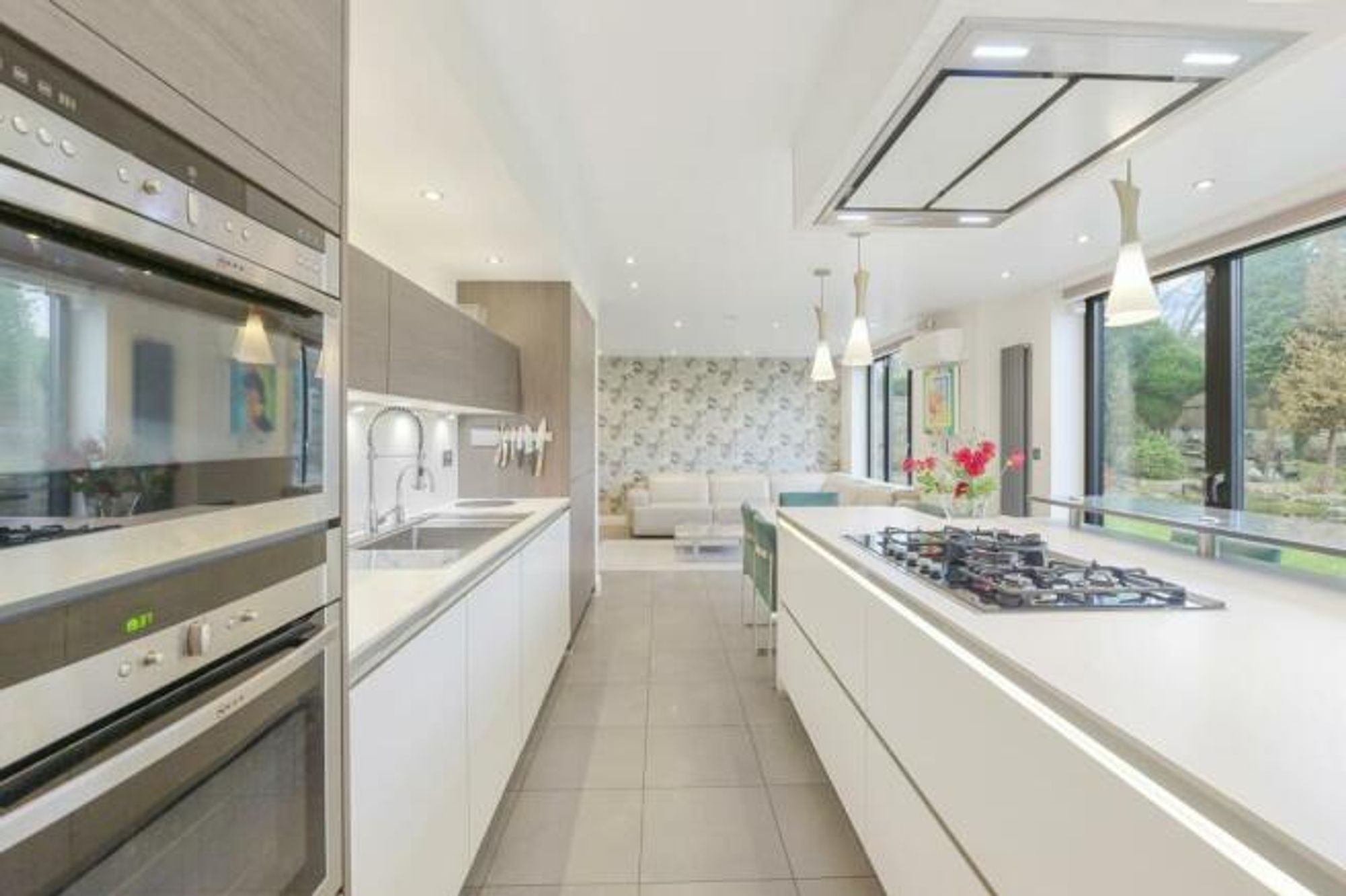 Images for Higher Lane, Whitefield, M45