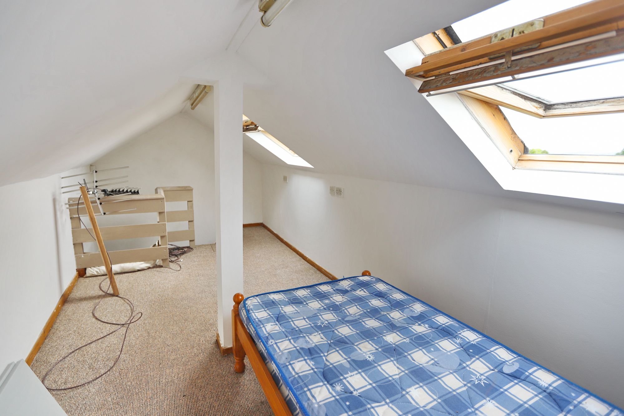 Images for Selby Avenue, Whitefield, M45