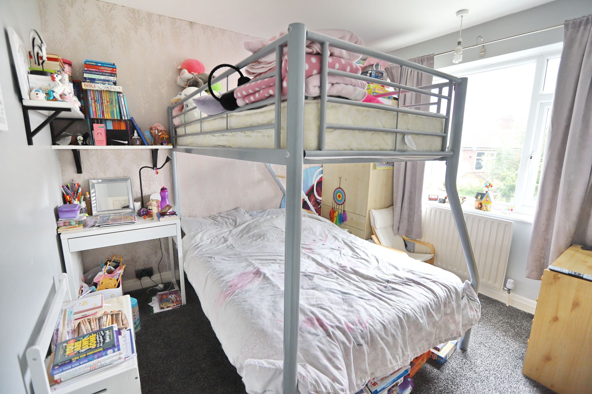 Images for Pine Avenue, Whitefield, M45