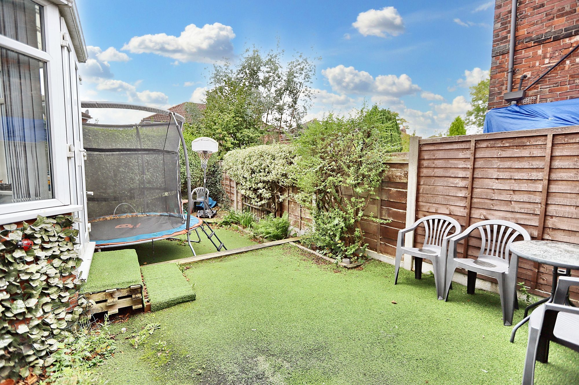 Images for Pine Avenue, Whitefield, M45