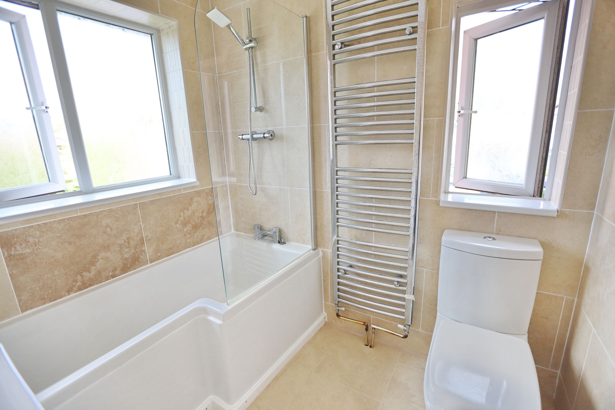 Images for Pine Avenue, Whitefield, M45